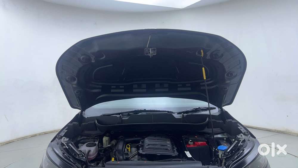 Skoda Kushaq Style 1.0l Tsi Mt, 2022, Petrol