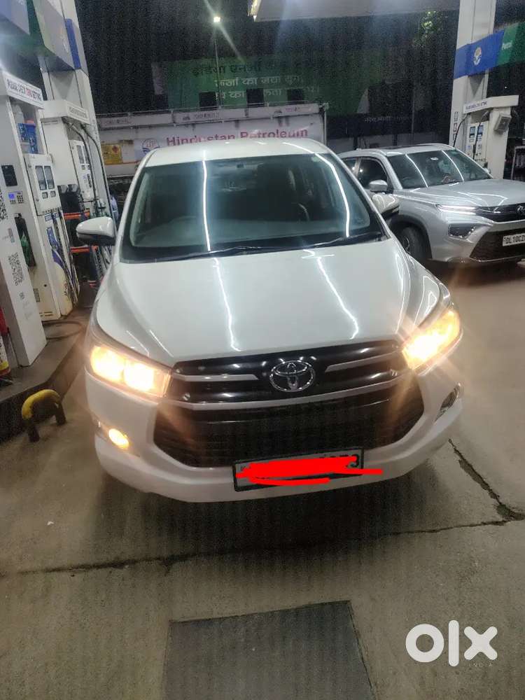 Innova Crysta Well Maintained With Service Record