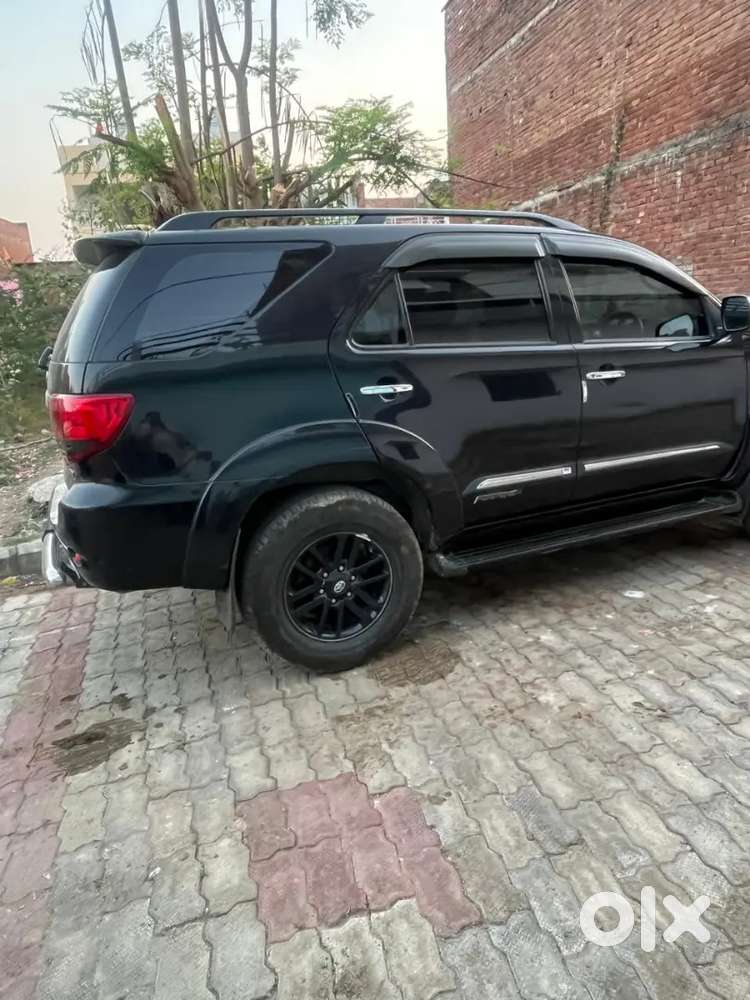 Toyota Fortuner 2010 4×4