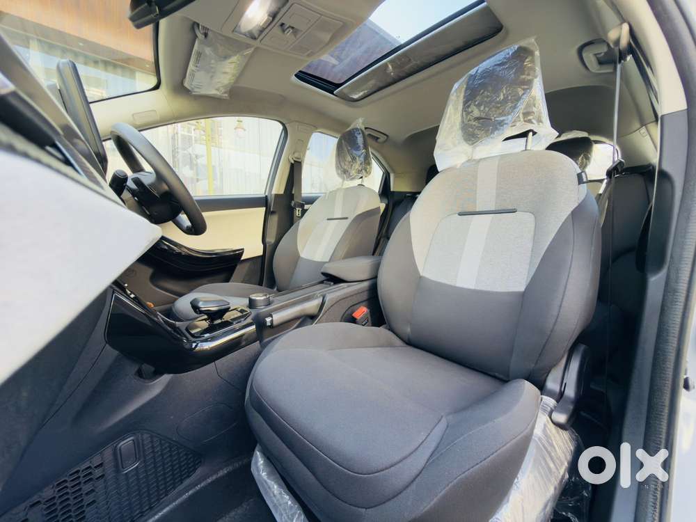 Tata Nexon Creative Plus 1.5 Revotorq Diesel 6 Amt Dt, 2025, Diesel