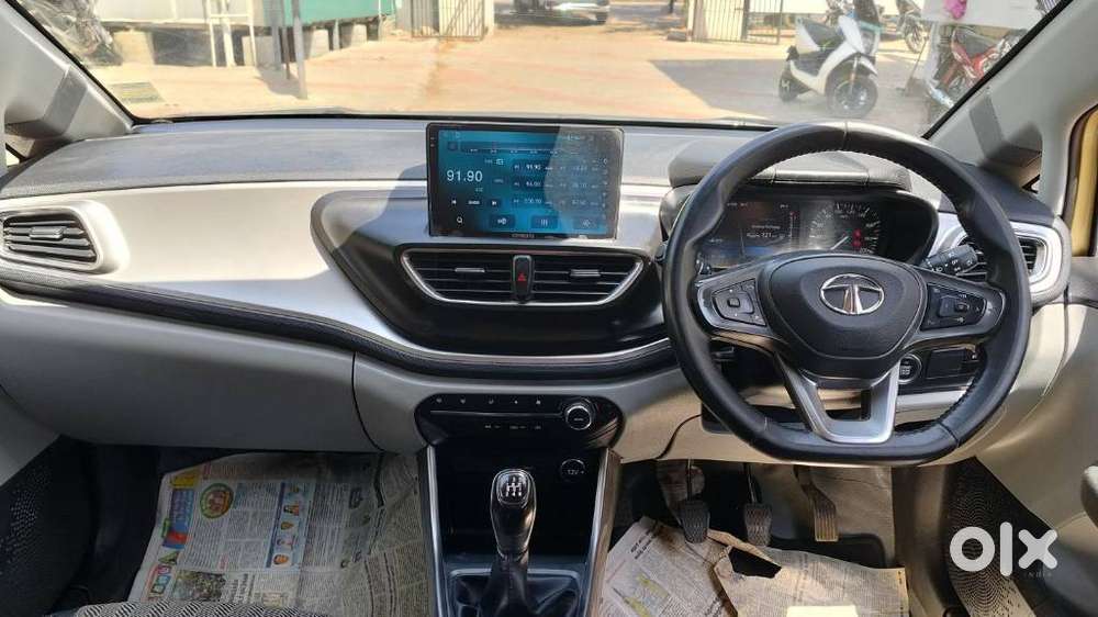 Tata Altroz Xz, 2020, Petrol