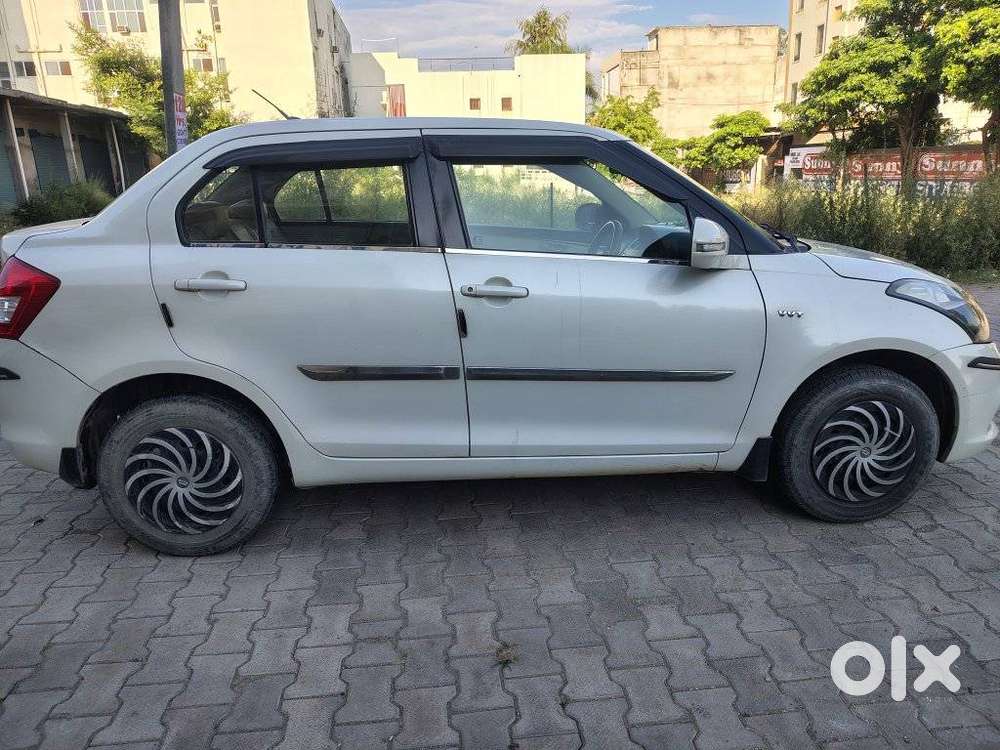 Maruti Suzuki Swift Dzire Vxi Optional, 2017, Petrol