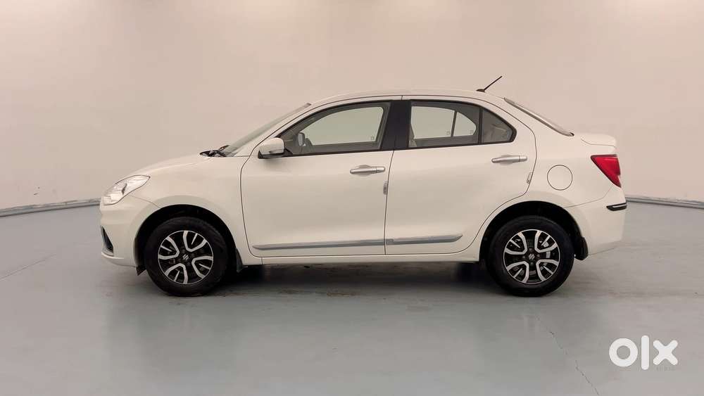 Maruti Suzuki Dzire Vxi Ags, 2022, Petrol