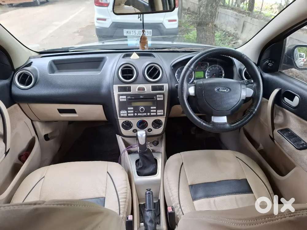 Ford Fiesta 1.4 Zxi 2011