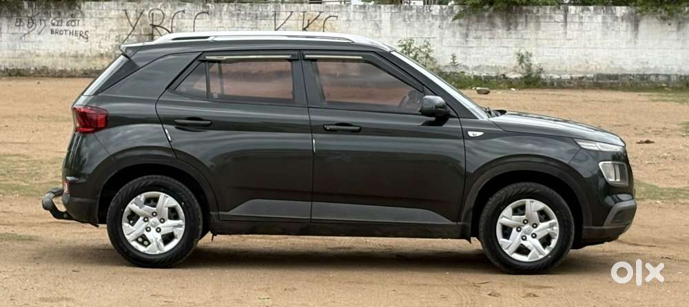 Hyundai Venue S 1.2 Petrol, 2019, Petrol