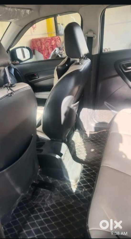 Maruti Suzuki Brezza 2022 Petrol 29000 Km Driven