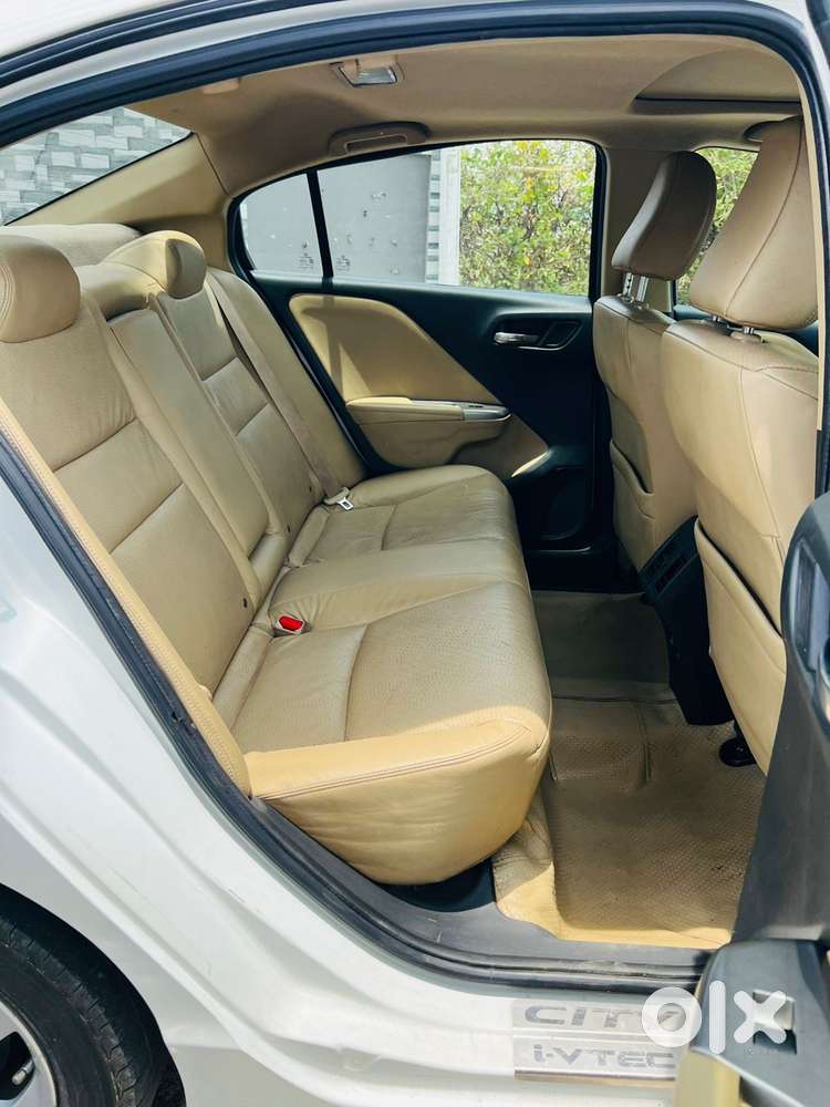 Honda City V At Sunroof, 2016, Petrol