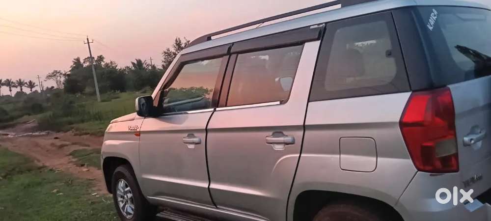 Mahindra Tuv 300 2016