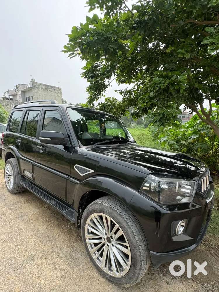 Mahindra Scorpio Classic 2021