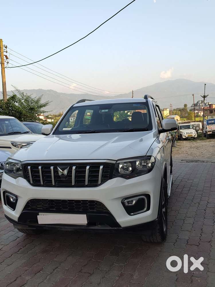 Mahindra Scorpio-n 2.0 Z4 Petrol Mt 7 Str, 2023, Petrol