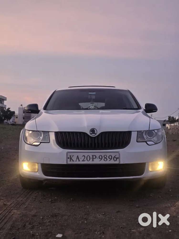 Skoda Superb Elegance 2012 Diesel Auto