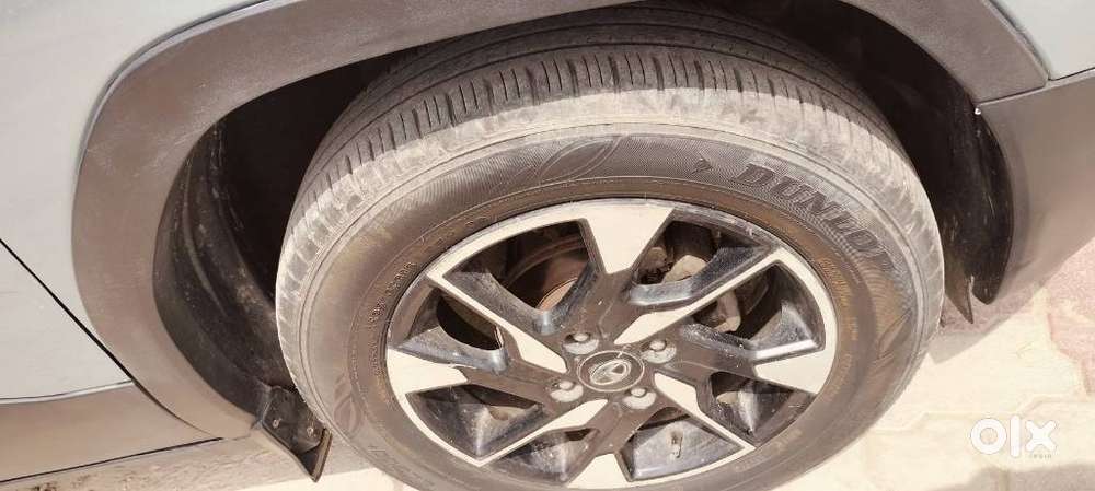 Tata Punch 1.2 Revotron Creative Dual Tone, 2022, Petrol