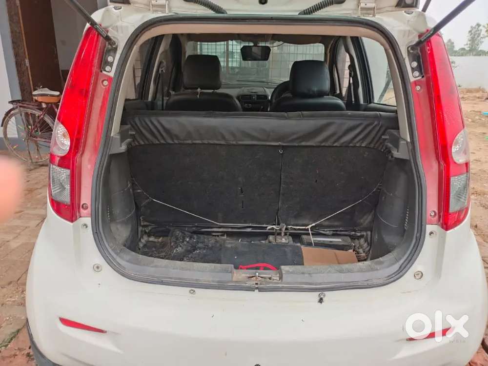 Maruti Suzuki Ritz 2011 Manual Petrol