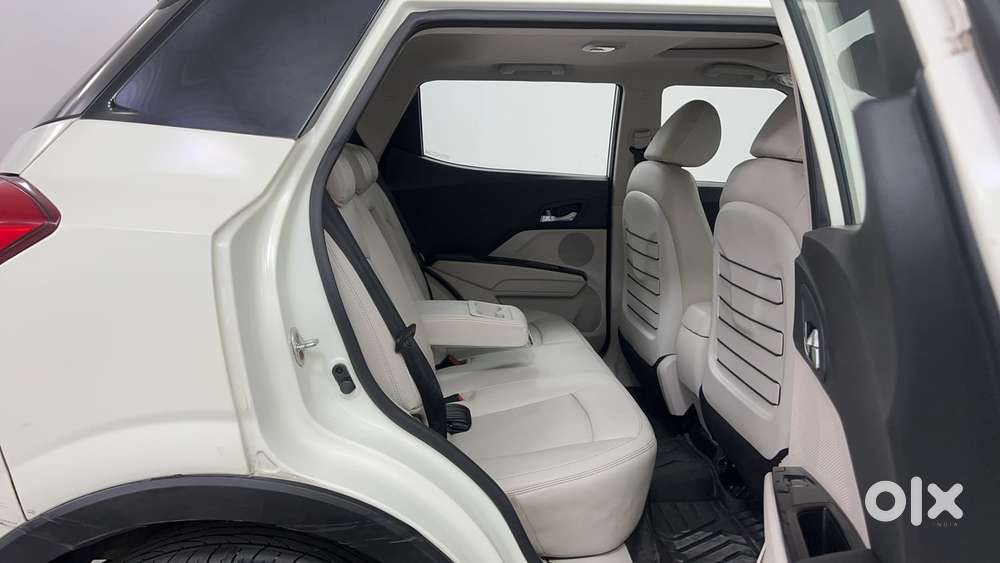 Mahindra Xuv300 W8 Option, 2023, Petrol