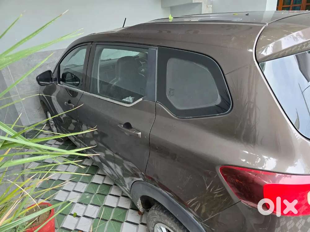 Renault Triber 1.0 Rxz 2021 Petrol Manual