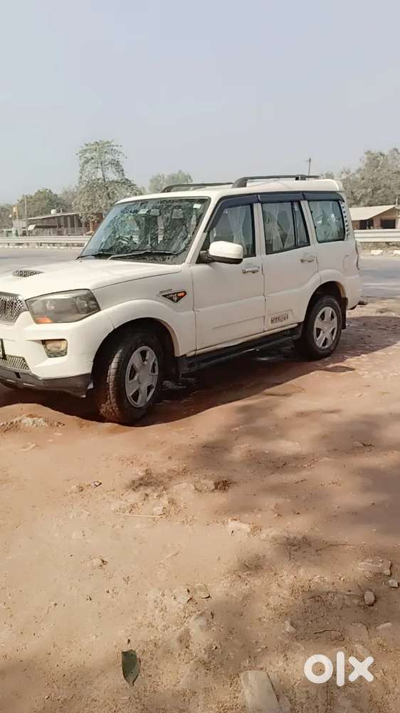 Mahindra Scorpio 2015 Diesel Manual 15 Km