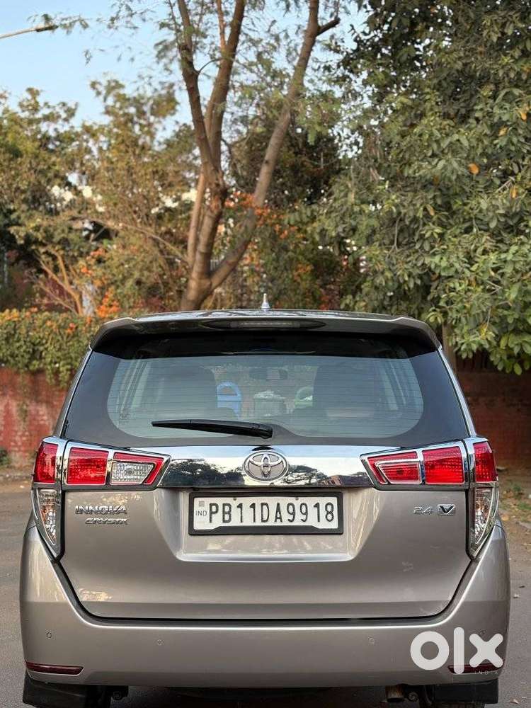 Toyota Innova Crysta 2.4 V 7 Str, 2022, Diesel