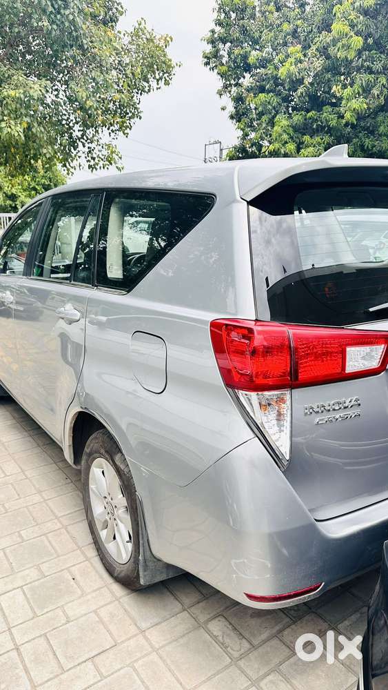 Toyota Innova Crysta 2.8 Gx At 7 Str, 2016, Diesel