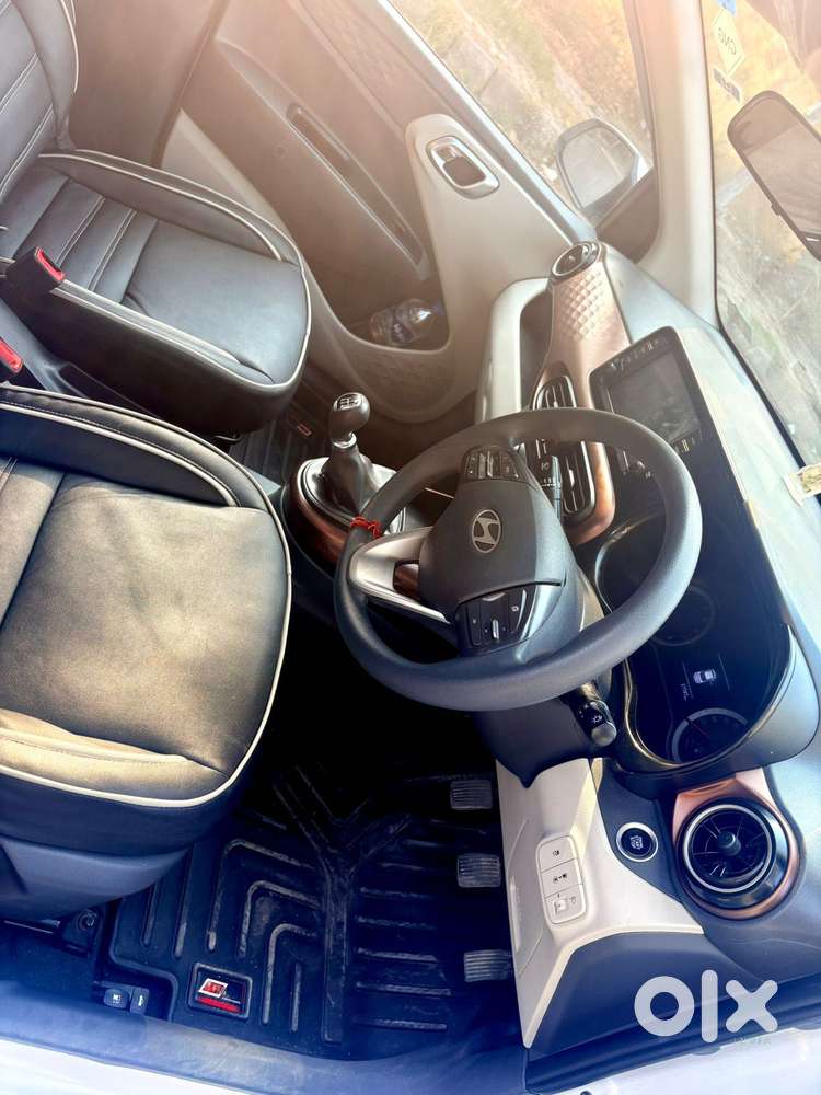 Hyundai Aura Sx 1.2 Cng, 2023, Cng & Hybrids