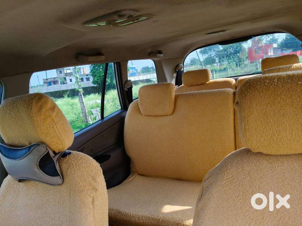 Toyota Innova 2.5 E 8 Str, 2015, Diesel