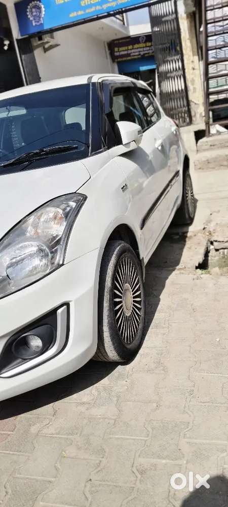 Maruti Suzuki Swift 2016 Diesel 70000 Km Driven