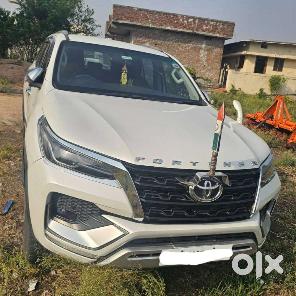 Toyota Fortuner 4x2 Mt 2.7 Petrol, 2022, Petrol