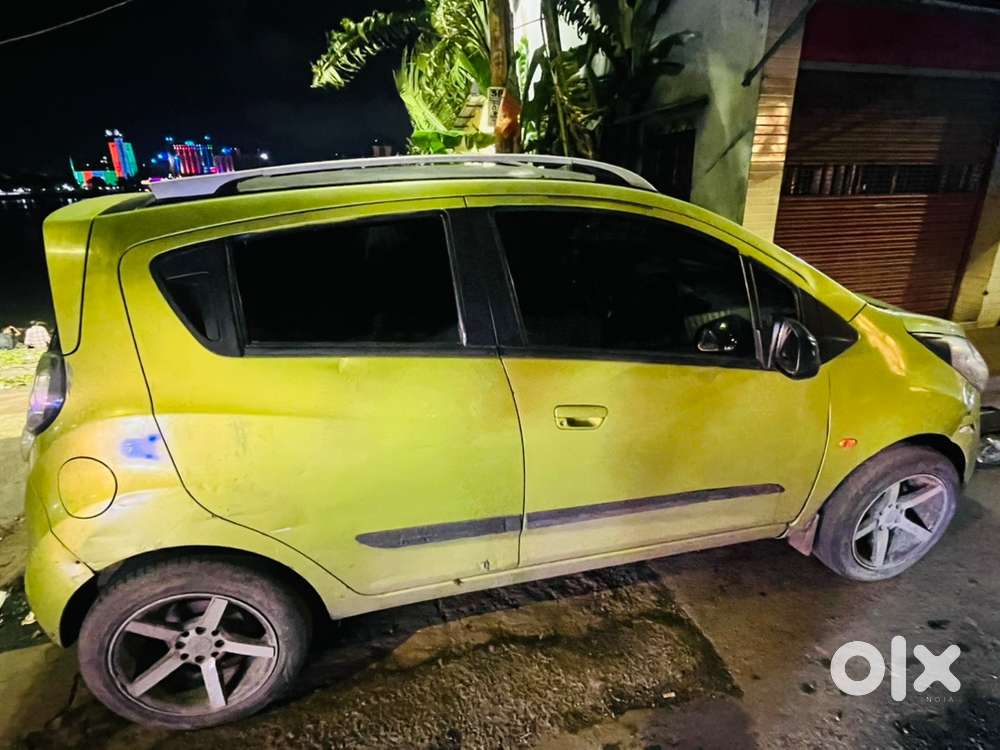 Chevrolet Beat Petrol 2012