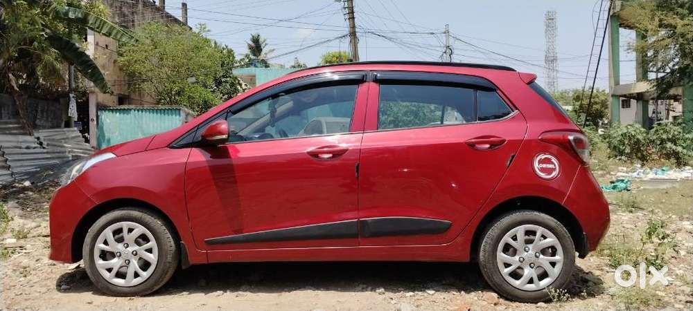 Hyundai Grand I10 1.2 Crdi Sportz Dual Tone, 2017, Diesel