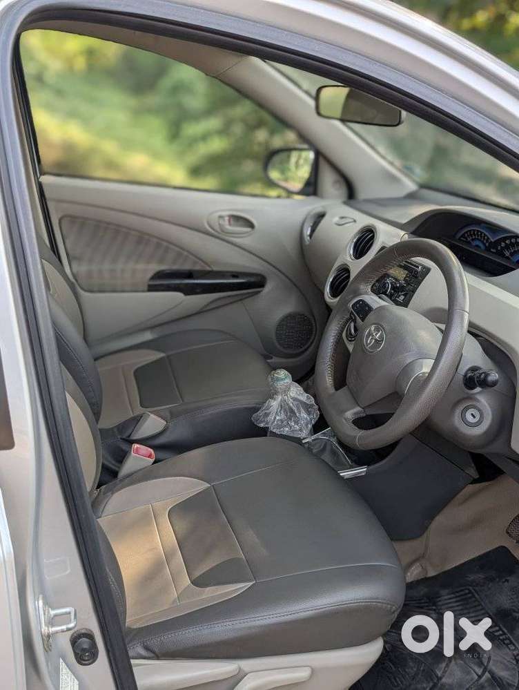 Toyota Etios 2010-2012 Vx, 2015, Petrol