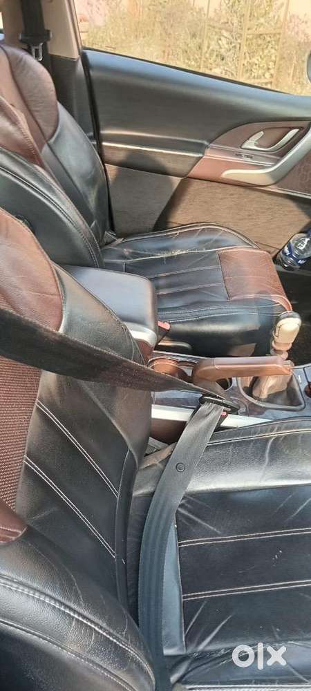 Mahindra Xuv500 2015 Diesel Well Maintained