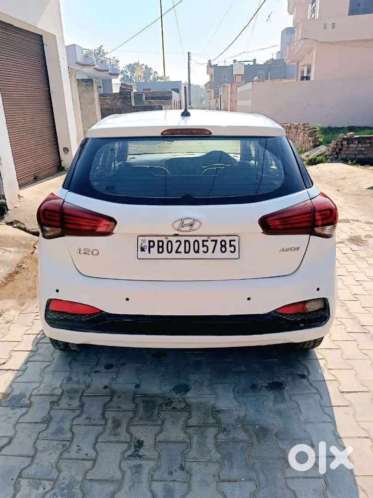 Hyundai Elite I20 2018 Diesel 80000 Km Driven
