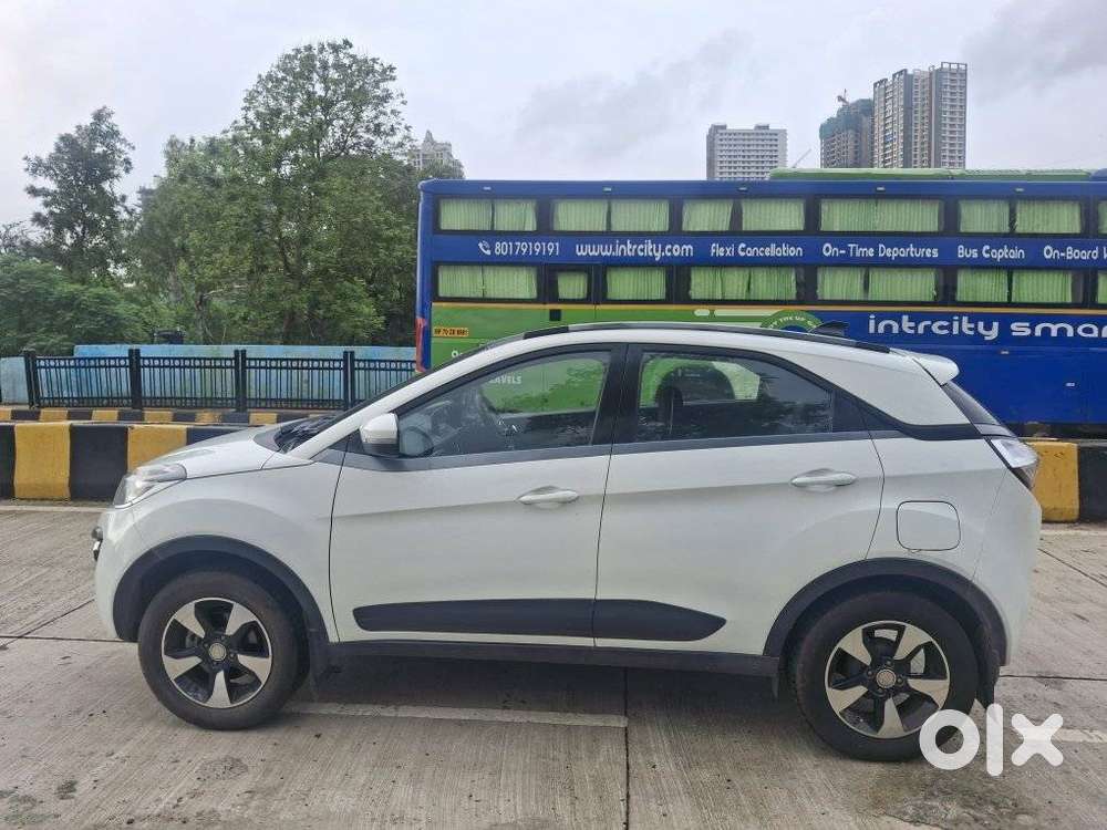Tata Nexon Amt Xza Plus, 2018, Petrol