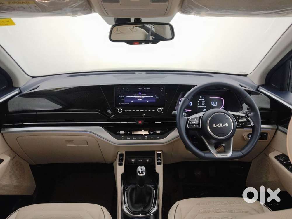Kia Carens 1.4 Luxury Plus 6 Str, 2022, Petrol