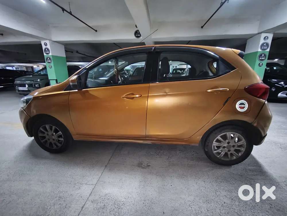 Tata Tiago 2018 Petrol 106500 Km Driven