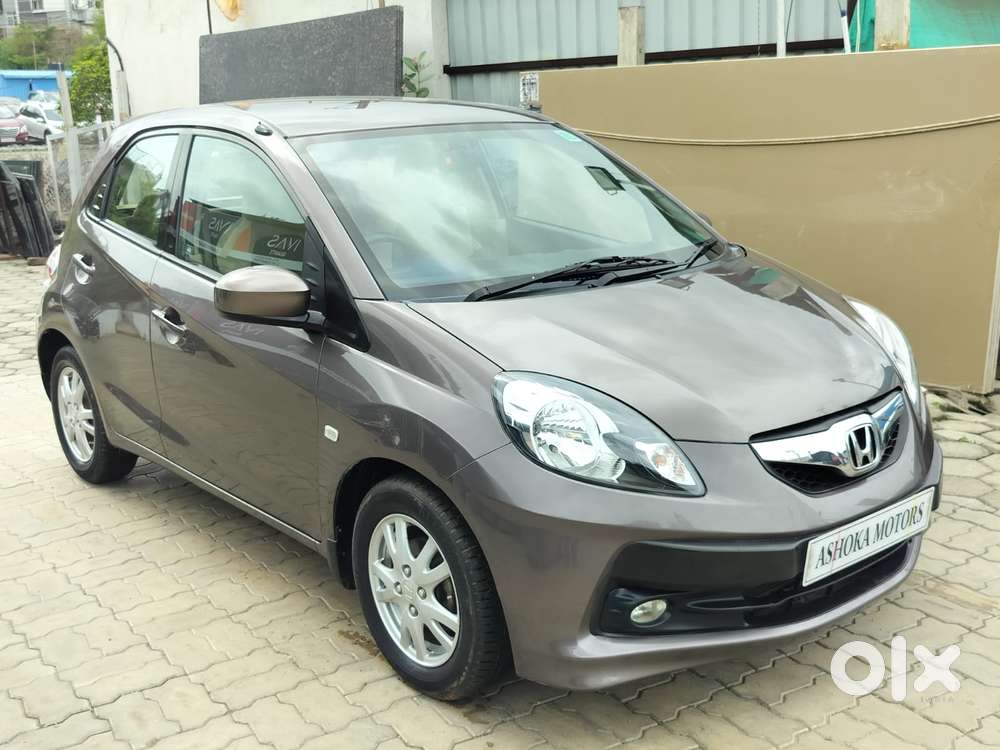 Honda Brio V Mt, 2012, Petrol