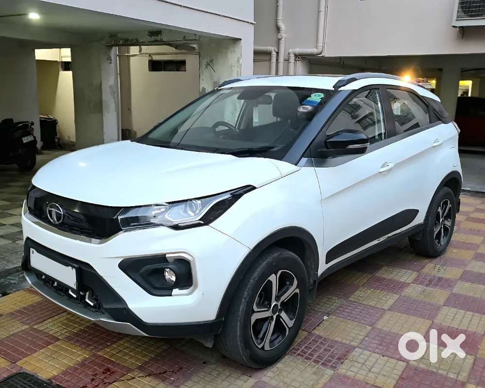 2022 Tata Nexon Xza+(o) Amt Petrol Single Owner