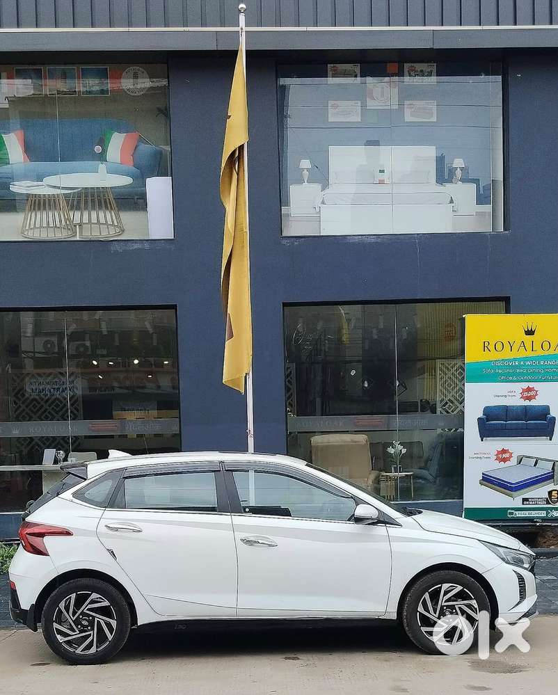 Hyundai New I20 1.2 Asta Ivt Dual Tone, 2025, Petrol