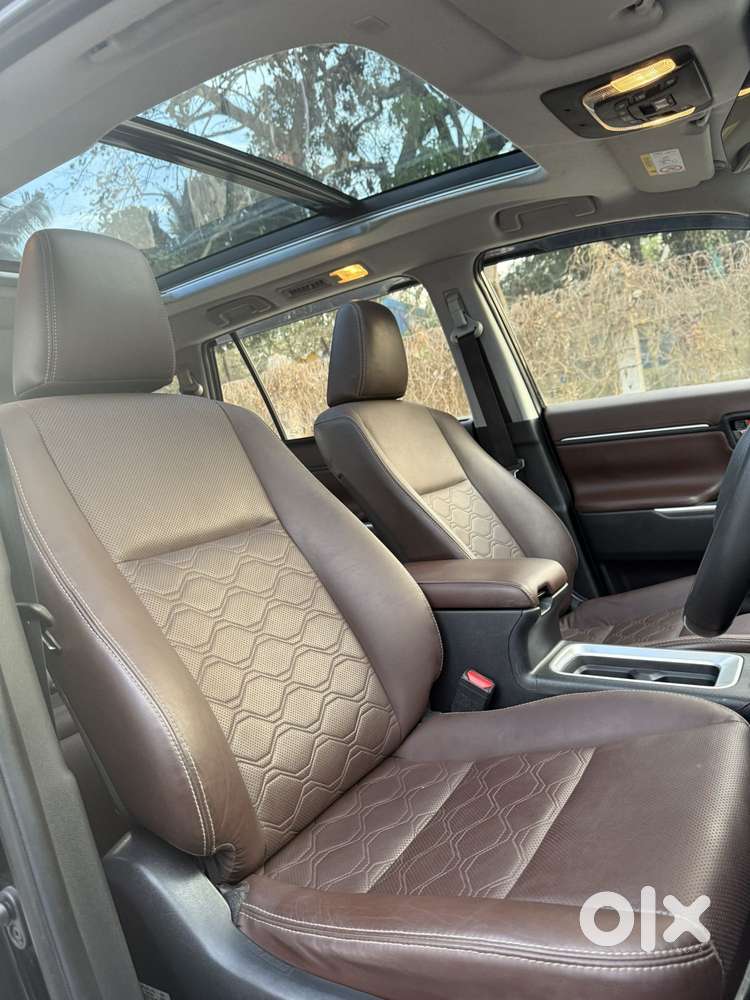 Toyota Innova Hycross 2.0 Zx (o) Hybrid 7 Str, 2023, Petrol