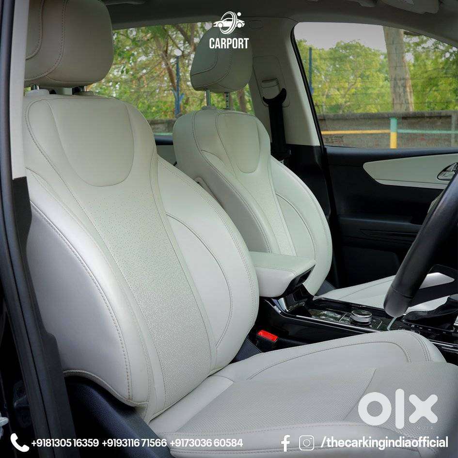 Mahindra Xuv700 Ax7l 6 Str At, 2023, Petrol