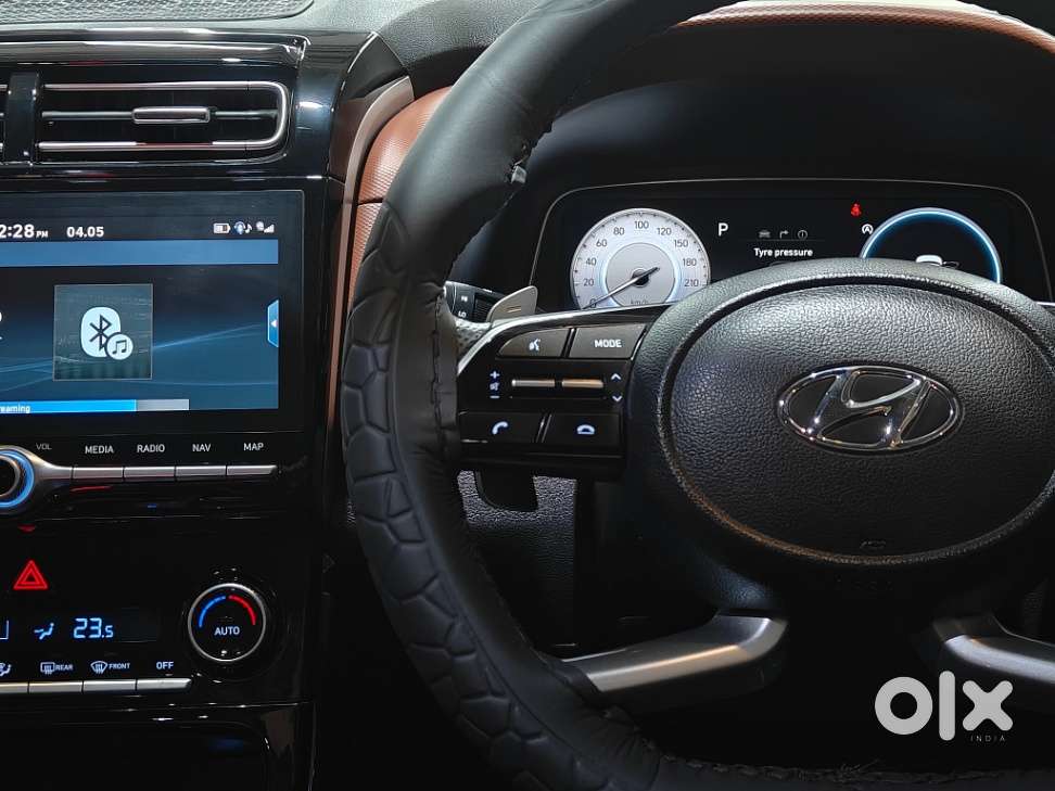 Hyundai Alcazar Signature (o) 6 Str 1.5 Petrol Dct, 2023, Petrol
