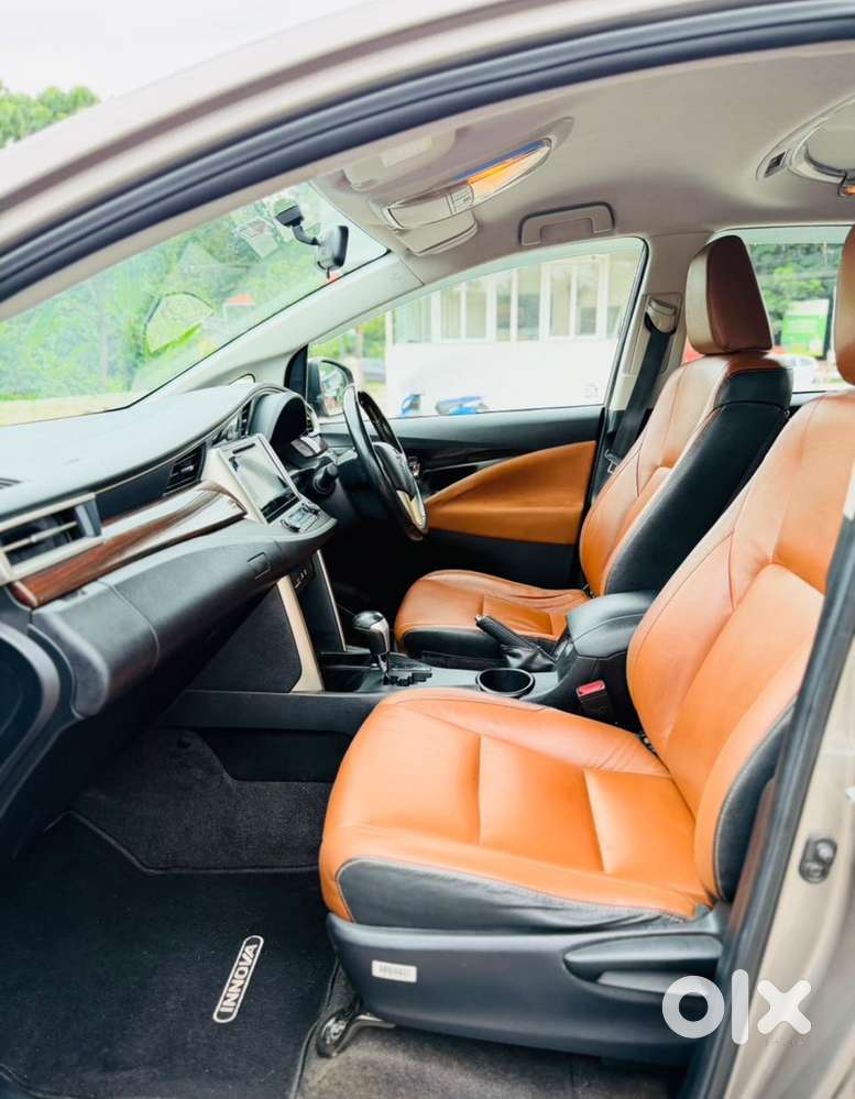 Crysta 2.8zx Diesel Automatic 2016