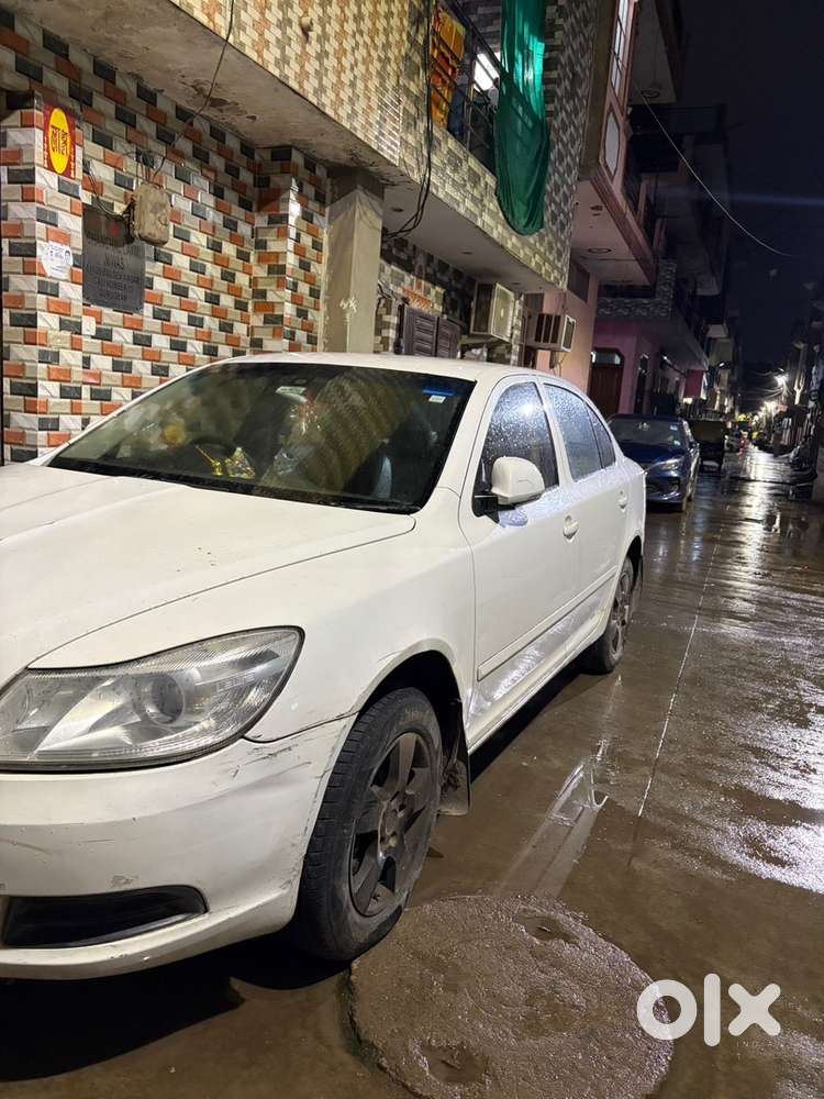 Skoda Laura 2012 Petrol Manual