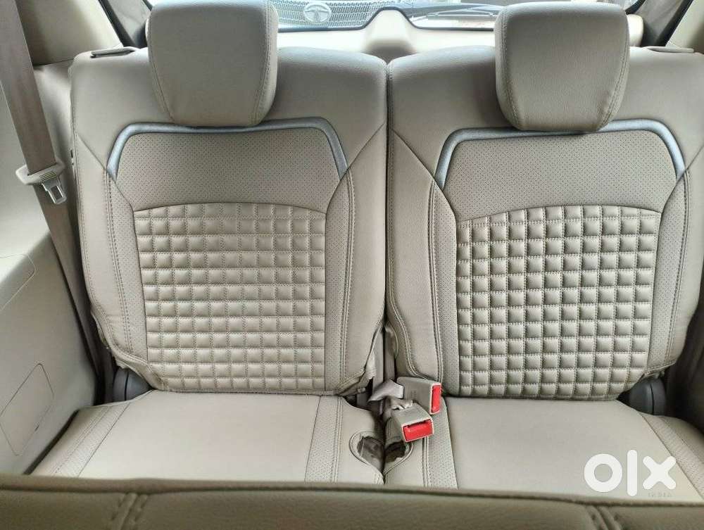 Maruti Suzuki Ertiga 1.5 Zxi Plus Shvs, 2023, Petrol