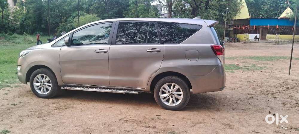 Toyota Innova Crysta 2.4 G Mt 8s, 2017, Diesel