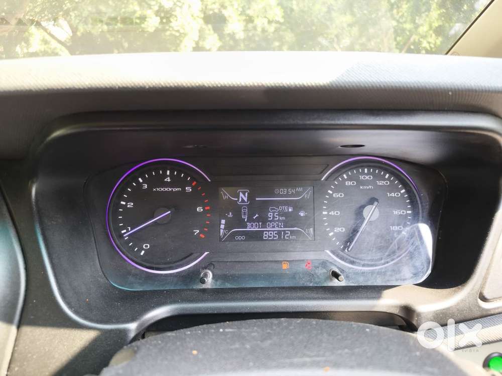 Mahindra Marazzo M4 8str, 2018, Diesel