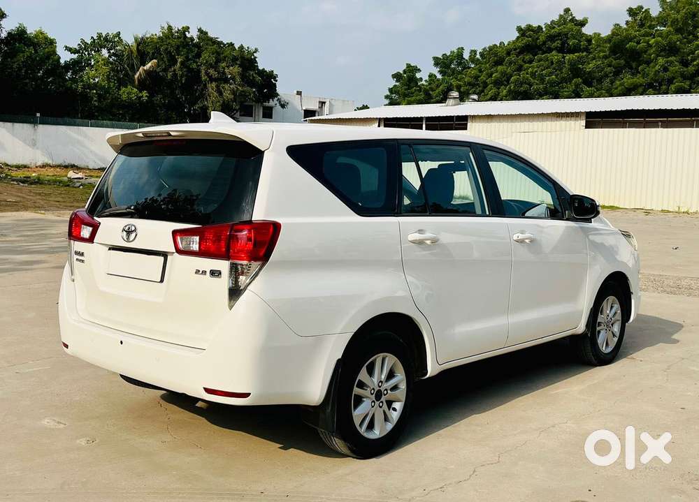 Toyota Innova Crysta [ ] 2.4 Gx At 7 Str, 2017, Diesel