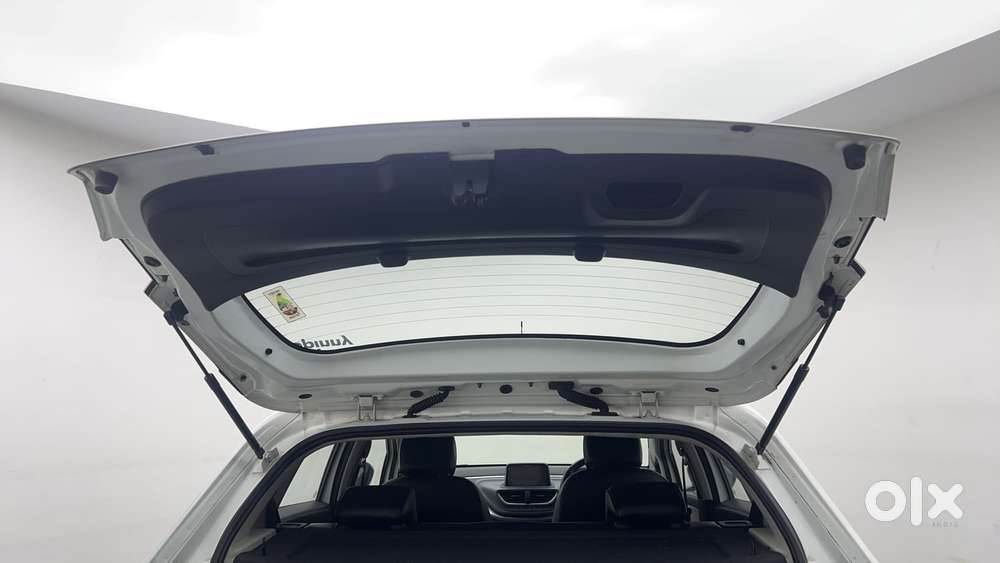 Tata Altroz 1.2 Xz Plus I-turbo, 2022, Petrol