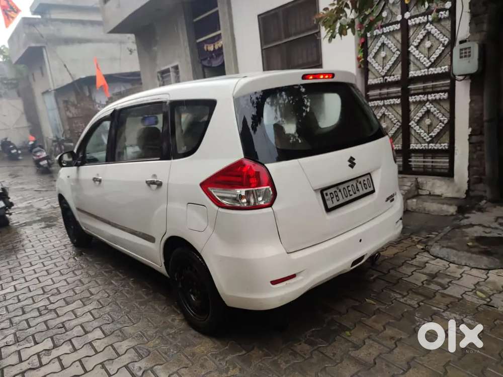 Maruti Suzuki Ertiga 2014 Diesel 109500 Km Driven