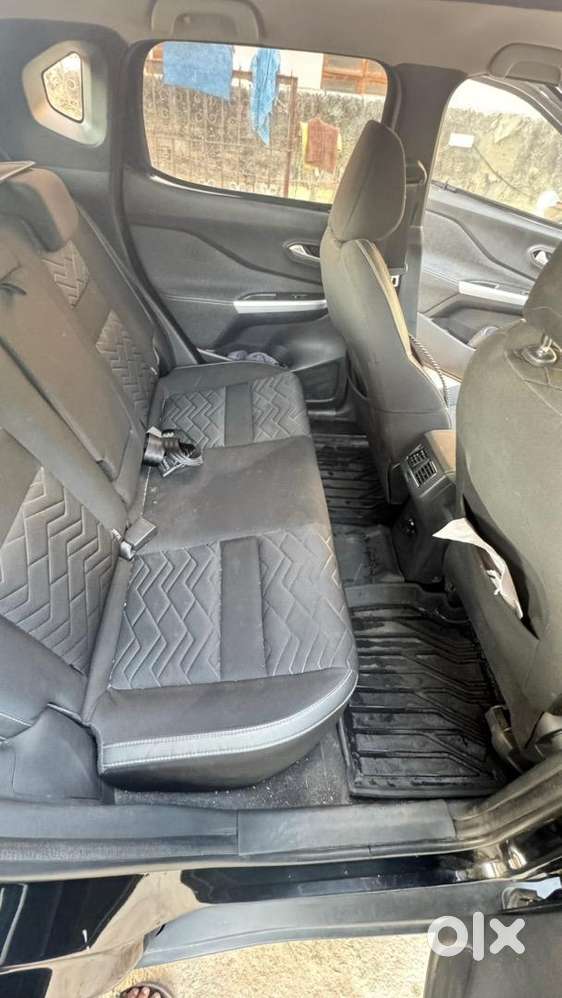 Nissan Magnite 2021 Top End Cvt Black 60k Km