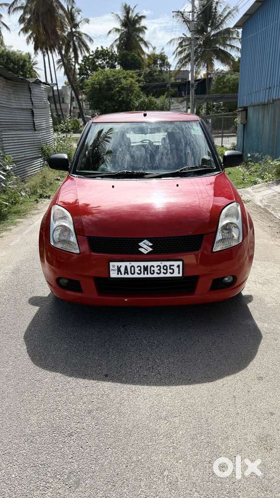 Maruti Suzuki Swift Vxi + Manual, 2006, Petrol
